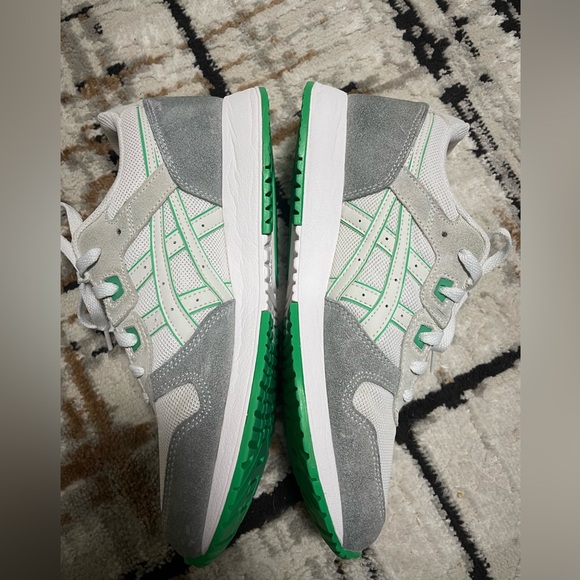 Asics Lyte Classic™ Sneaker - Picture 6 of 11